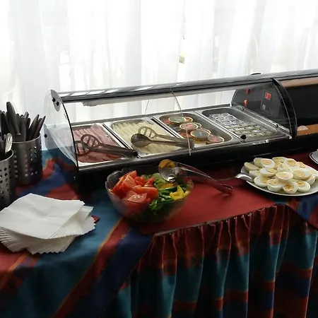 Garni Petra Hotel *